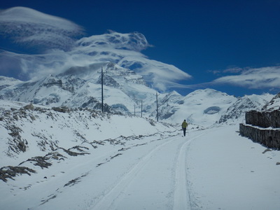 Anreise und Akklimatisation - von Kathmandu nach Tingri und ins Base Camp