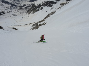 Perfekte Firnverhältnisse in der Rinne ins Val Ferret