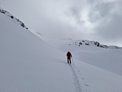 Piz Minor 3049 und Piz Alv 2975m