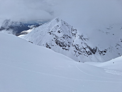 Piz Minor 3049 und Piz Alv 2975m