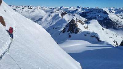 Piz Cambrena 3607m über das Val d'Arlas